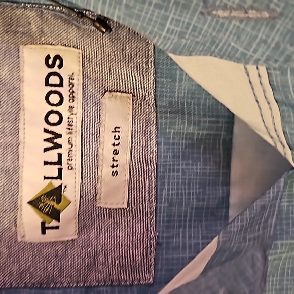 Tallwoods premium  lifestyle  apparel  dress shirt size Medium - Picture 4 of 13